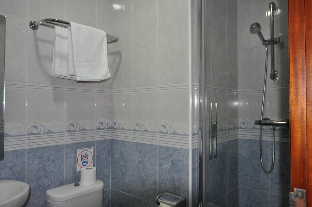 Pension Alameda San Sebastián Szoba fotó